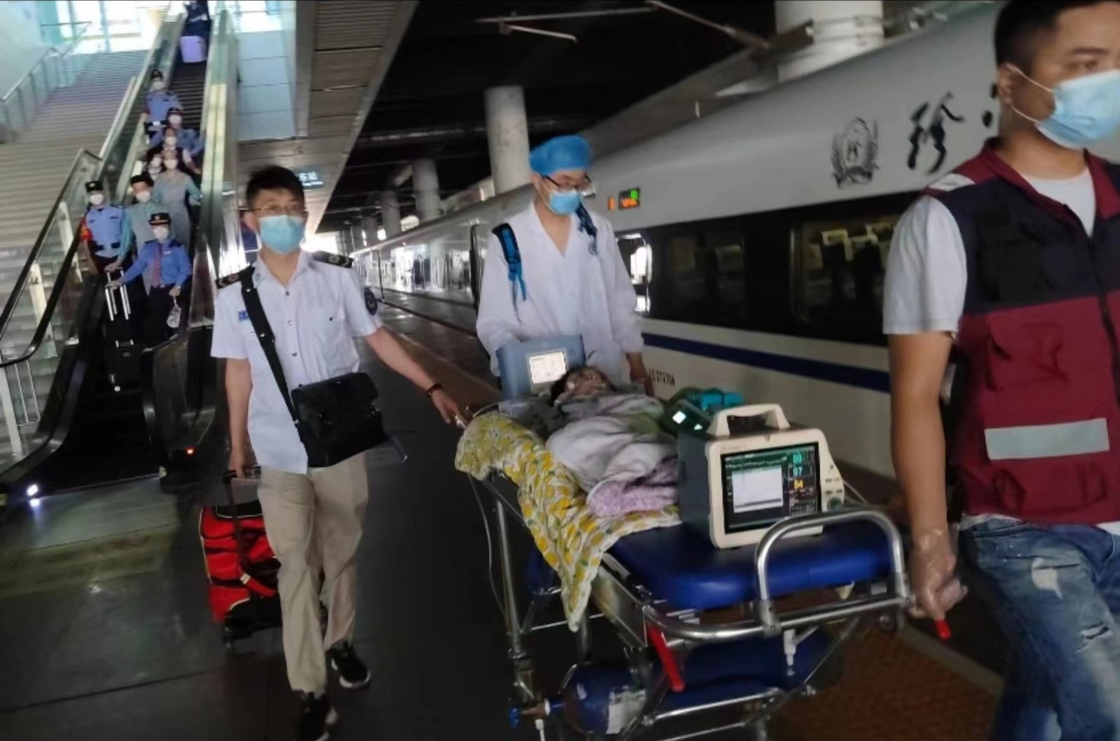 西华县高铁转运公司